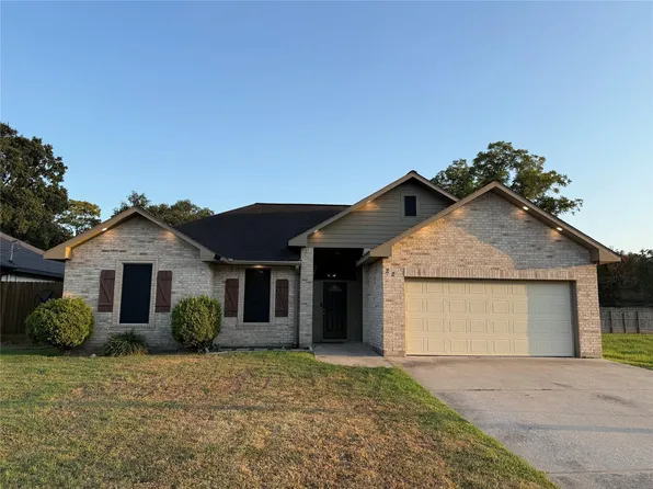 220 W 1st St, Deer Park, TX 77536