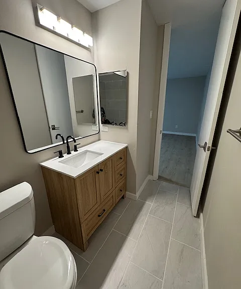 Park East Apartments — Photo 15
