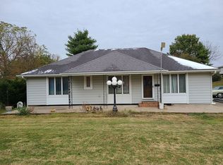 2401 SE Seymour Rd, Saint Joseph, MO 64507