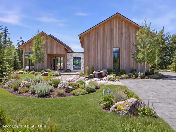 14 Winger Cir, Victor, ID 83455