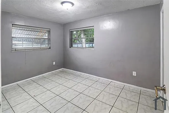 8341 NW 25th St — Photo 17