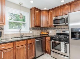 185 Redlands St, Springfield, MA 01104