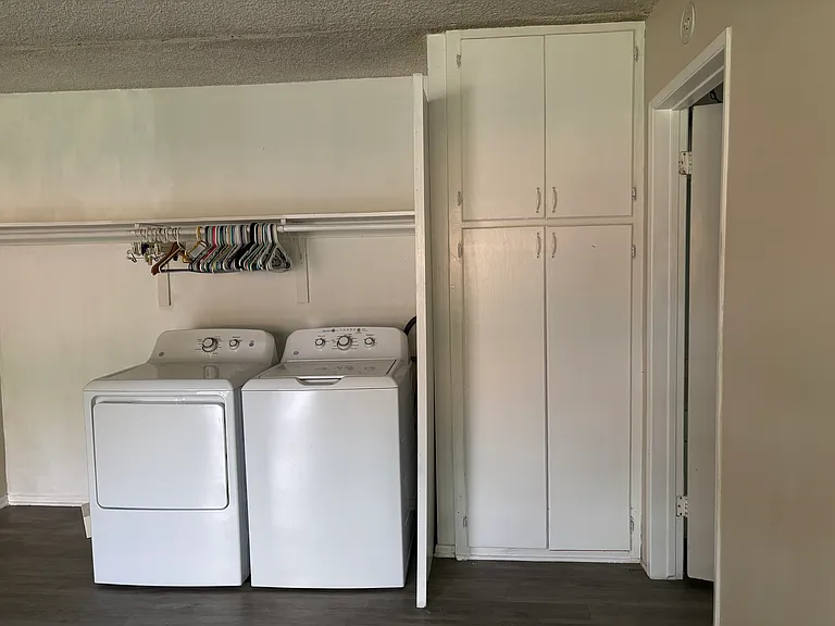 555 S La Veta Park Cir #238 — Photo 23