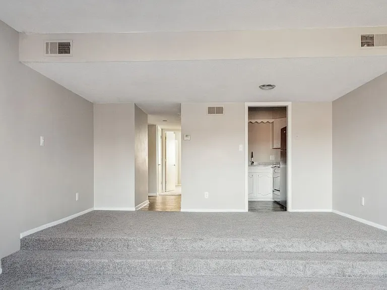 The Linden — Photo 11