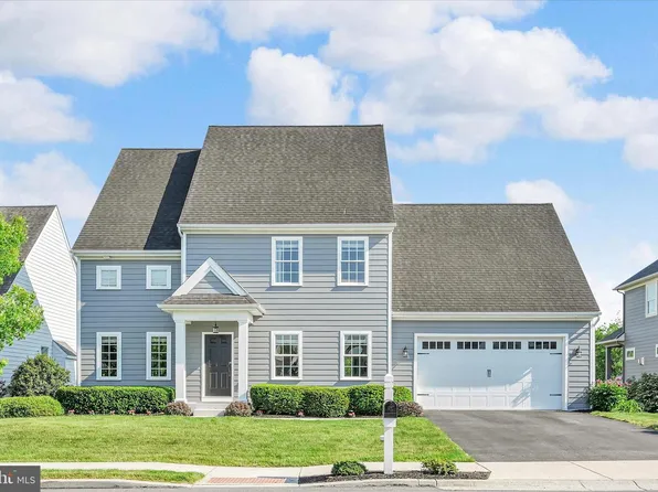 678 Integrity Dr, Lititz, PA 17543