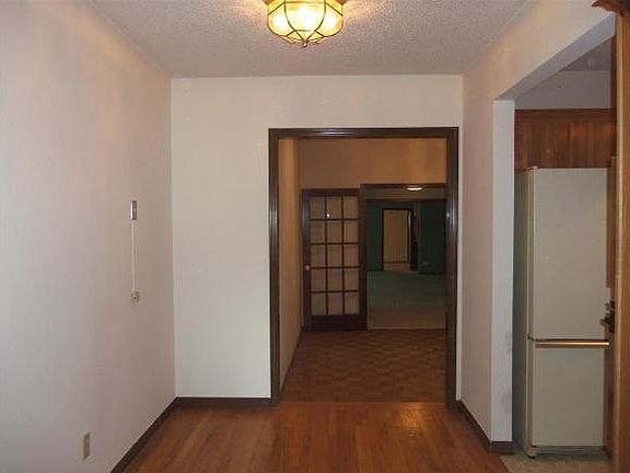 4th image of 452 S Pickard Ave