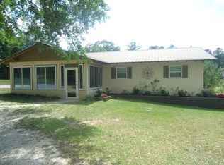3043 Russ Rd, Marianna, FL 32446