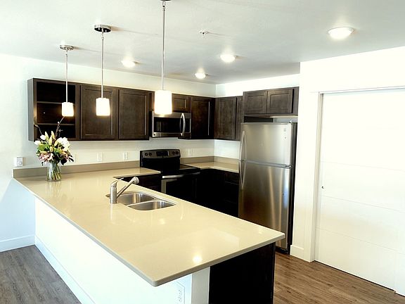 3rd image of 3378 N 27th Ave #303