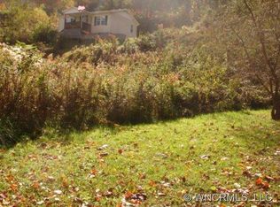 22 Rovingwood Dr, Waynesville, NC 28786