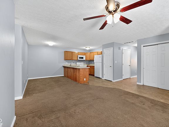 5th image of 1675 W Kole Dr