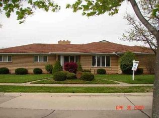 14001 W Cranbrook St, Riverview, MI 48193