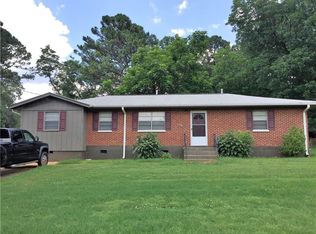 365 Hurt Rd SE, Smyrna, GA 30082