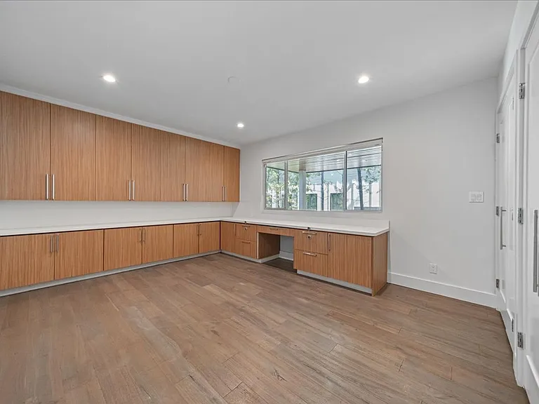 1455 S Castello Ave — Photo 20