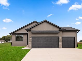 6524 NE George Ave, Pleasant Hill, IA 50327