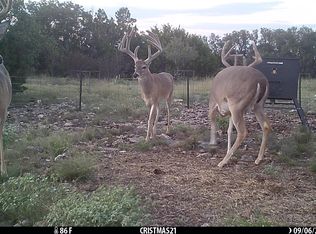 15 Contrary Crk, Rocksprings, TX 78880