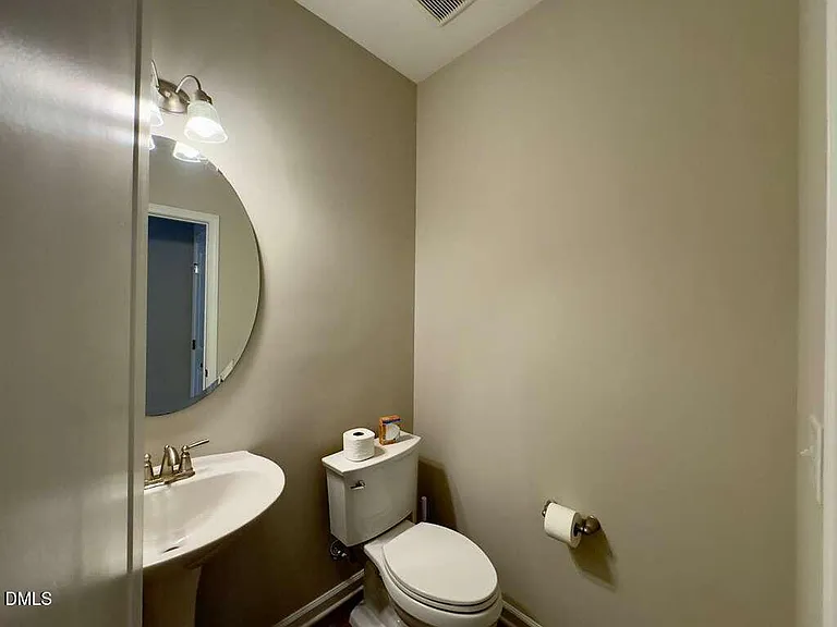 2223 Chattering Lory Ln — Photo 31