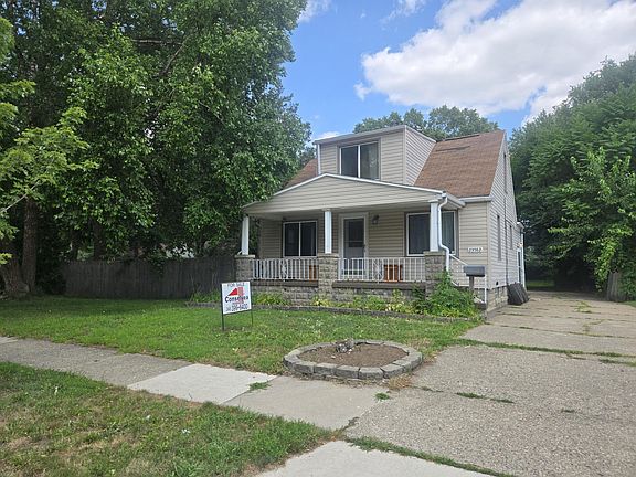 2nd image of 23582 Beierman Ave