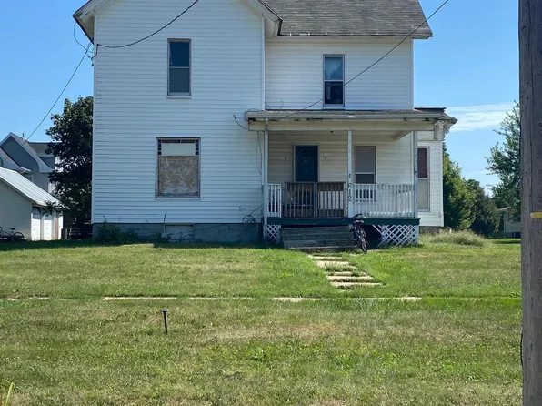 612 Tilford St, Dysart, IA 52224