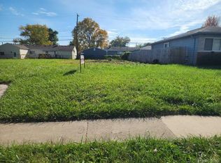 15 Mile Rd, Clinton Township, MI 48035