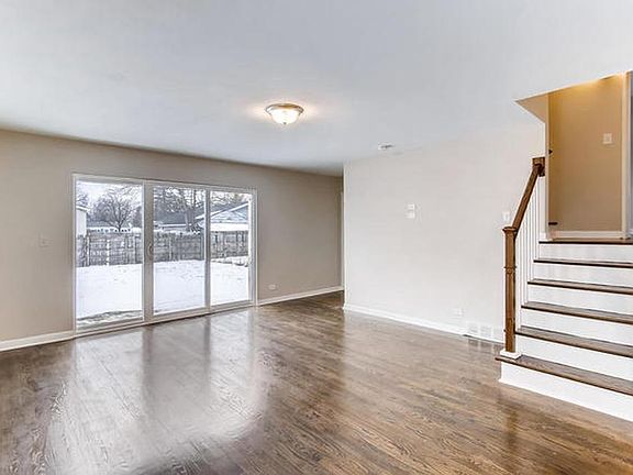 3rd image of 634 N 3rd Ave
