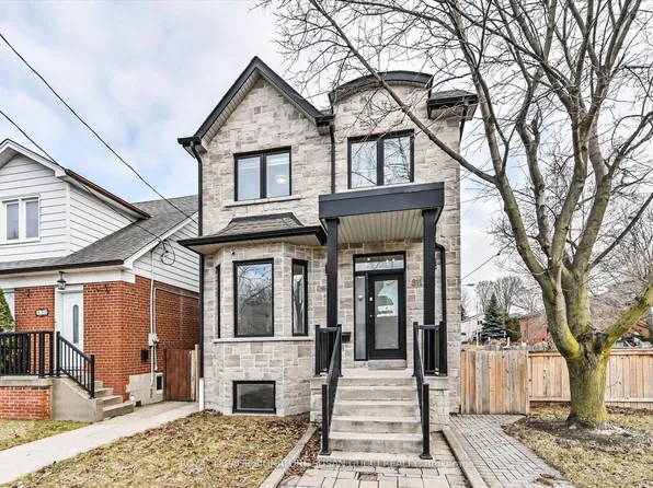 811 Cosburn Ave, Toronto, ON M4C 2V9