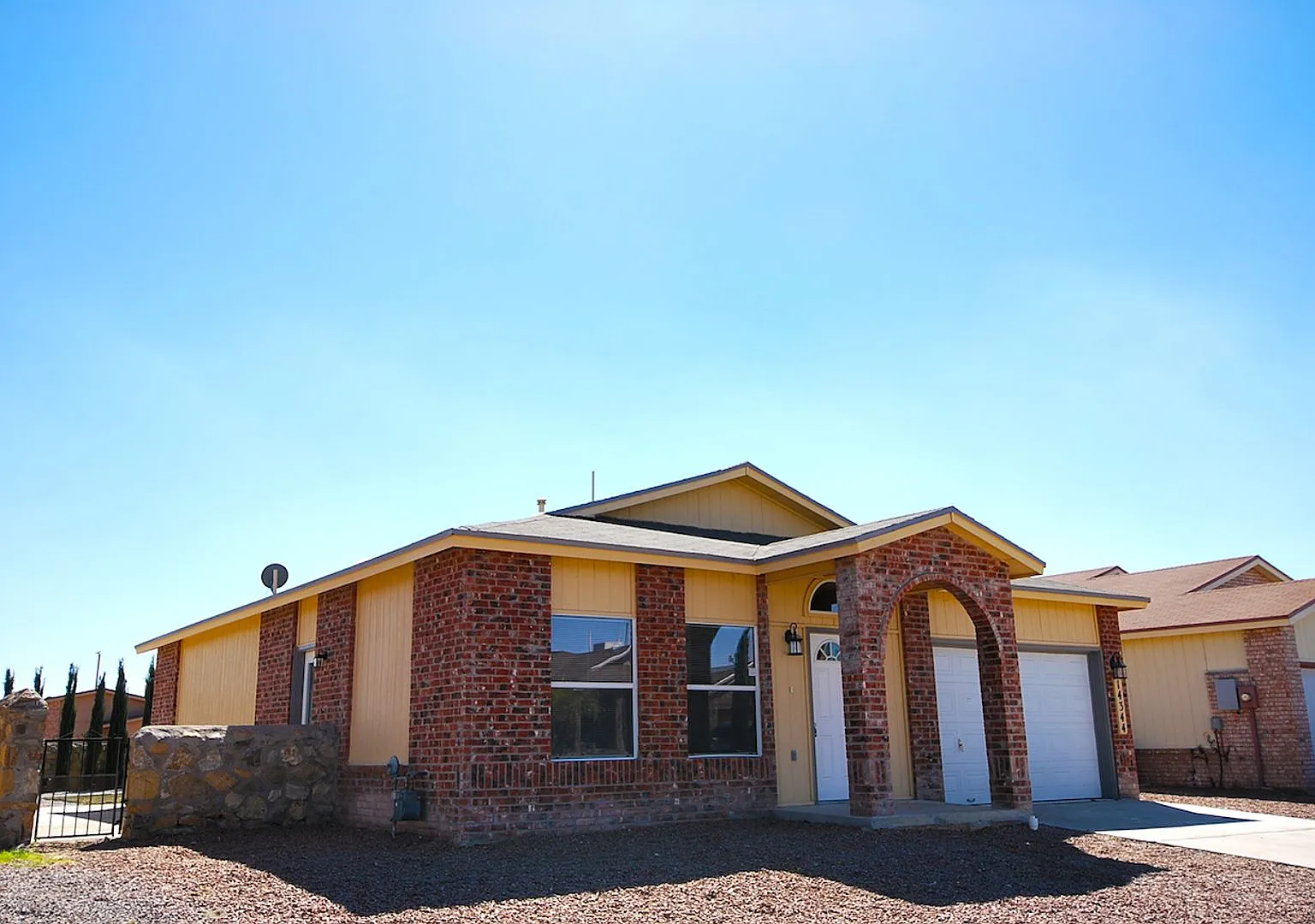 Eastside Home for Rent — Photo 1