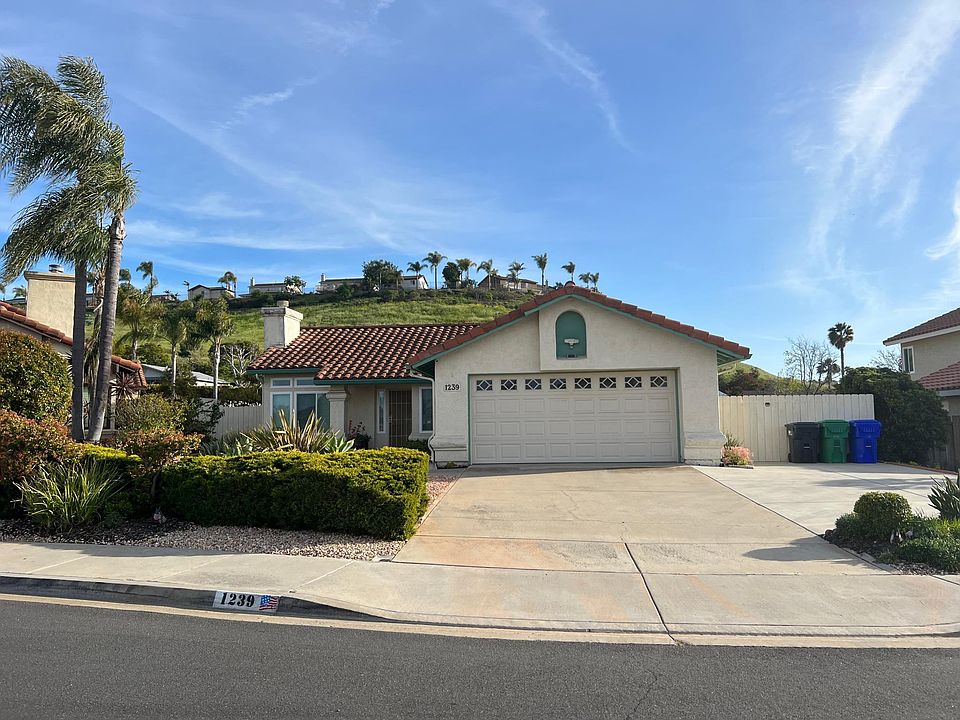 1st image of 1239 Larchwood Dr