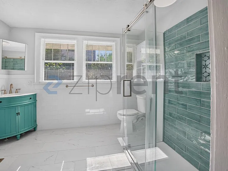 241 Stovall St SE — Photo 25
