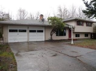 11685 SW Summer Crest Dr, Tigard, OR 97223