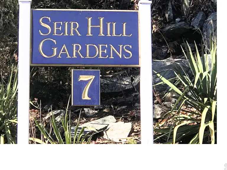 7 Seir Hill Rd #15 — Photo 2