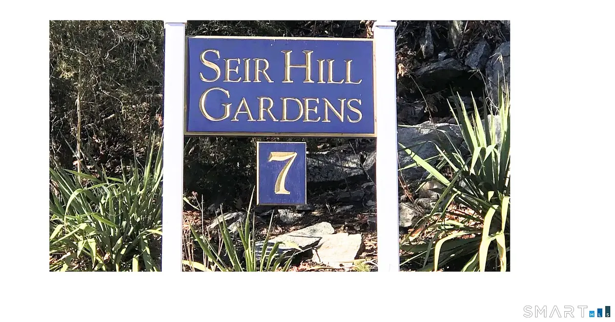 Building Photo - 7 Seir Hill Rd #15