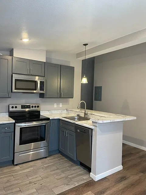 1679 Joliet Street - E — Photo 3
