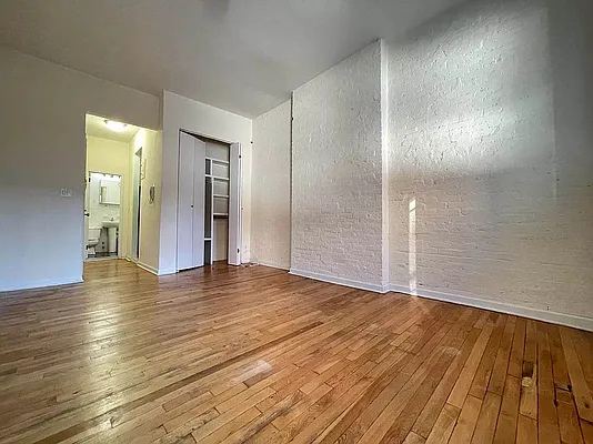 Rented by Bond New York | media 1