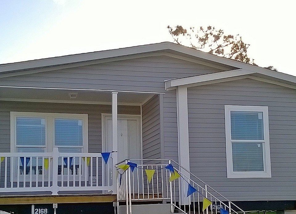 1st image of 5738 Eastlake Dr