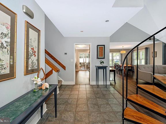 3rd image of 5776 Windwood Way