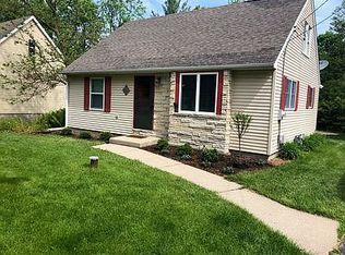 3760 Hubertus Rd, Hubertus, WI 53033