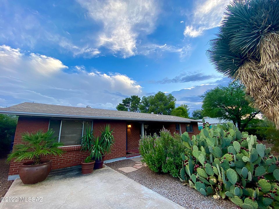 1st image of 2542 E La Cienega Dr