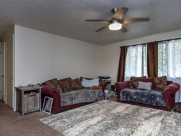 4th image of 1621 S Helen St APT A