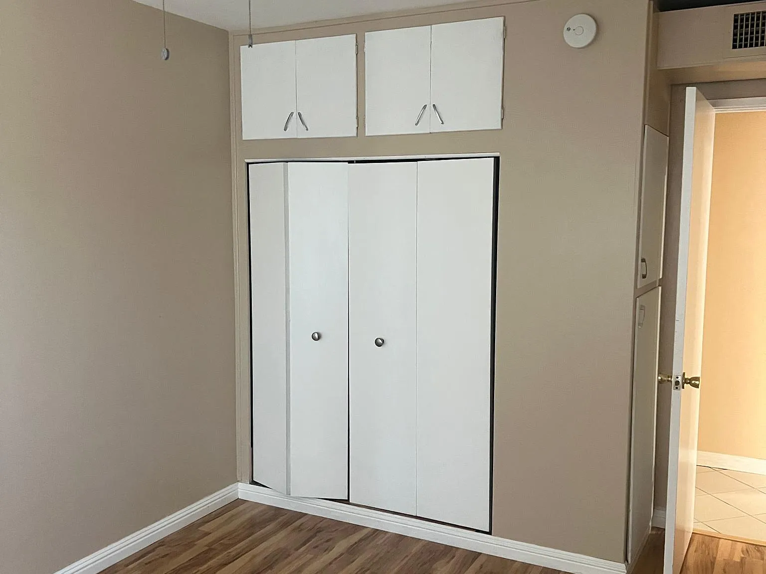 1 bed, 594 sqft, $2,300 — Photo 4