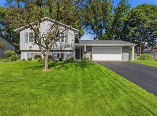 10408 Zinran Ave S, Bloomington, MN 55438