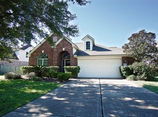 10719 Sterling Manor Dr, Spring, TX 77379