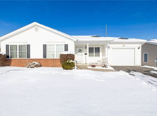 14 Kirkdale Cir, Rochester, NY 14612