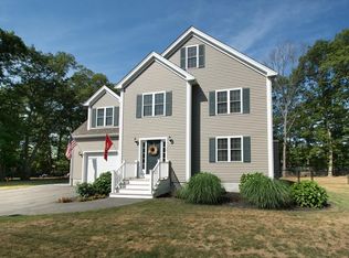 32 Suffolk St, Whitman, MA 02382