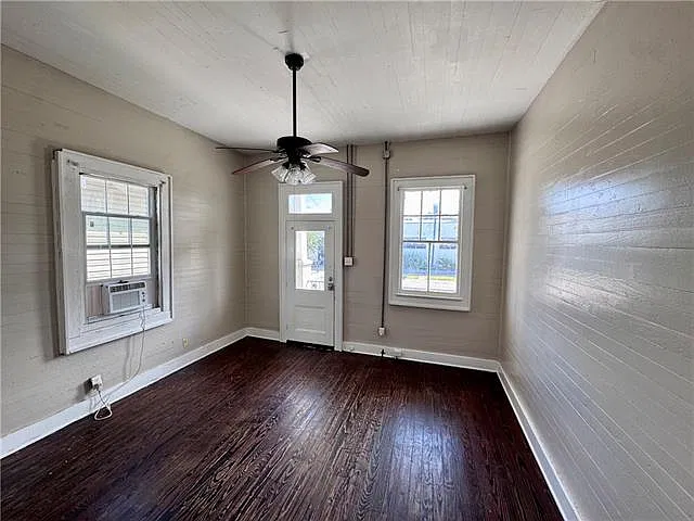 2 bed, 1.0 bath, 857 sqft, $1,095 — Photo 4