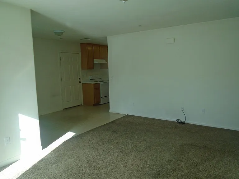 616 W Day Ave #A-B — Photo 3