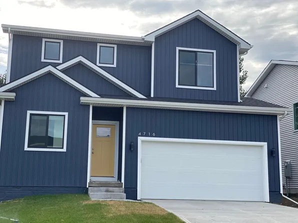 4716 167th St, Urbandale, IA 50323