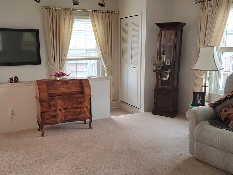 34720 E Lake Dr — Photo 9