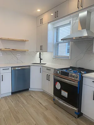 Rented by Catherine A Federer, LREB | media 30