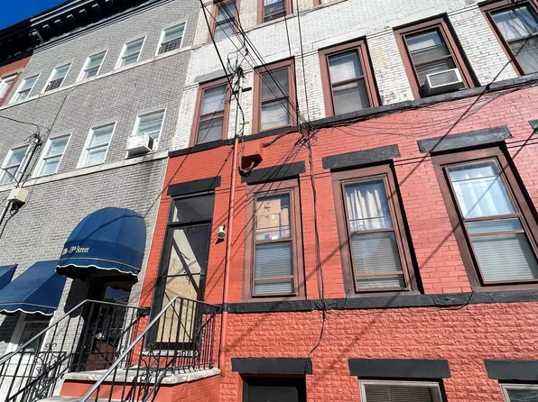 1204 13th Street image 1 of 7