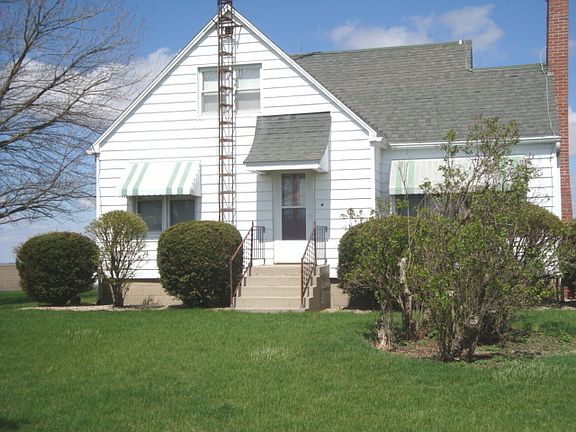 3rd image of 3116 E 500 North Rd